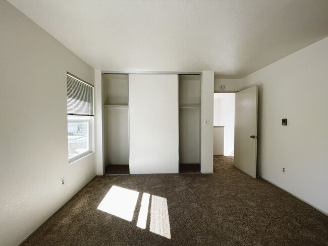 Building Photo - San Jose - Updated Home with Garage & Carport