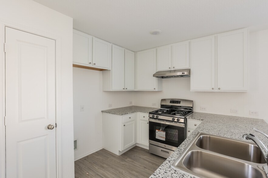 Building Photo - 411 Filibusters Trail