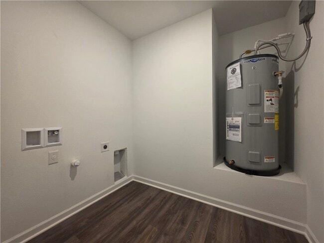 Building Photo - 2079 E Desert Greens Dr