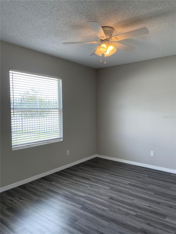 Building Photo - 606 Sunset View Dr