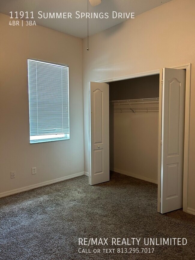 Building Photo - 11911 Summer Springs Dr