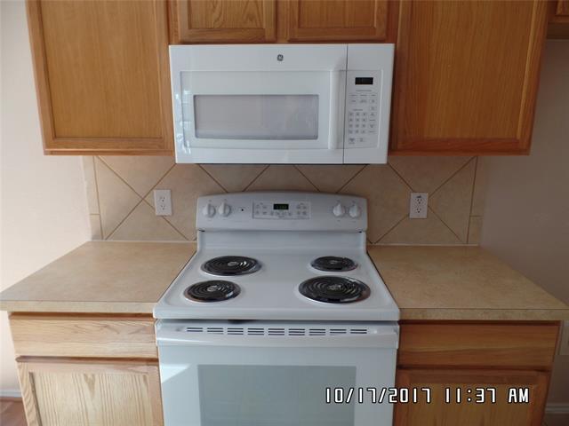 Building Photo - 7109 Planters Row Dr