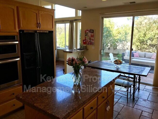 Building Photo - 3825 Venus Ct