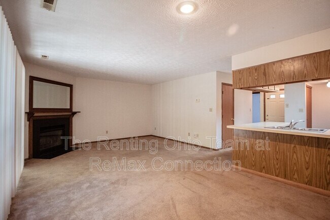 Building Photo - 6486 Reflections Dr