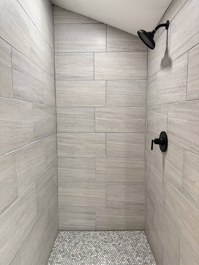 Building Photo - 3250 Meade St