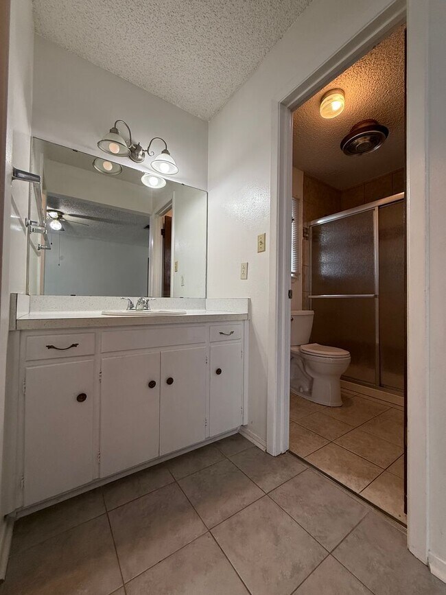 Building Photo - Charming 3 bedroom, 2 bathroom home near Kirby Park COMING SOON!