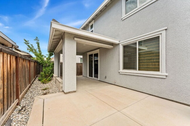 Building Photo - 4216 Doug Fir Ln