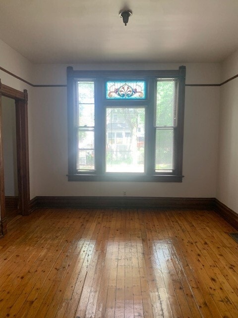 Building Photo - 2932 N Troy St