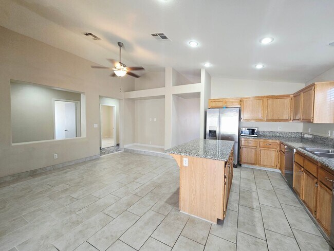 Building Photo - READY TO RENT!  3 BED/2 BATH HOME IN SOUTHWEST LAS VEGAS!