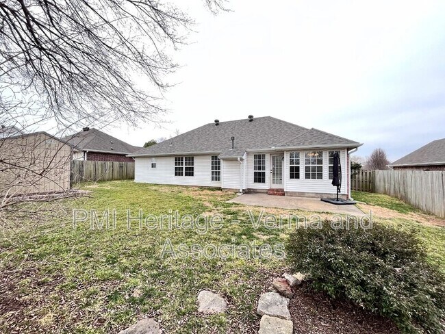 Building Photo - 683 Golden Meadow Ave