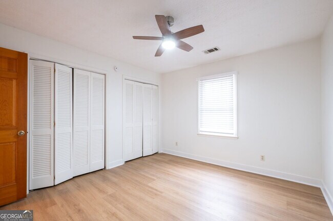 Building Photo - 2688 Benton Dr