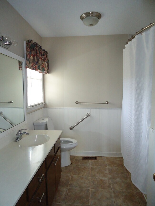 Building Photo - 805 Durango Ct