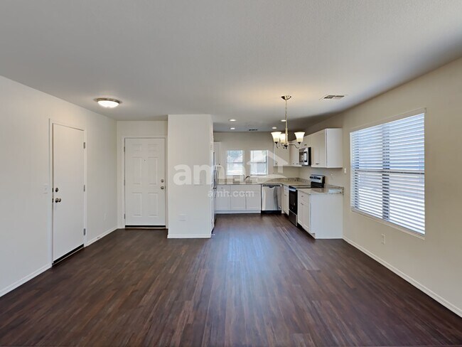 Building Photo - 3017 S Mandy Cir