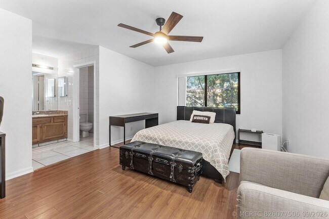 Building Photo - 13645 Exotica Ln