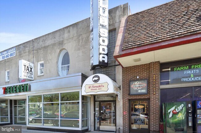 Building Photo - 3601 Wisconsin Ave NW