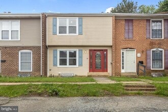 Building Photo - 10 Clipper Ct
