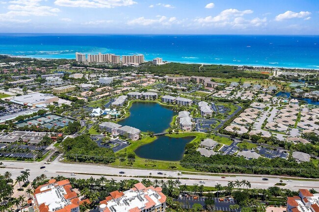 Building Photo - 353 S US Hwy 1