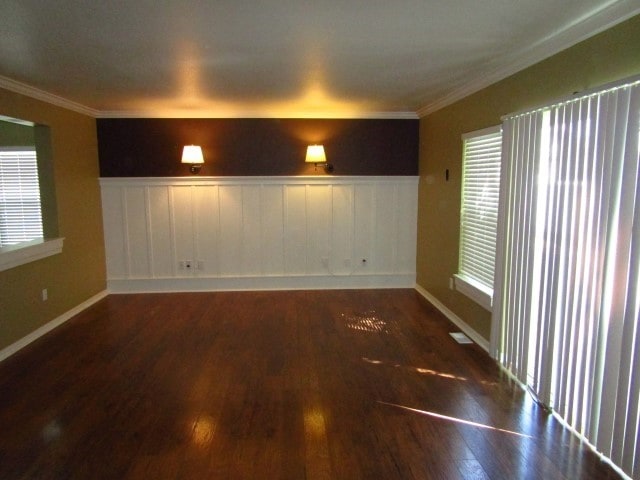 Building Photo - 512 Water Wheel Ln