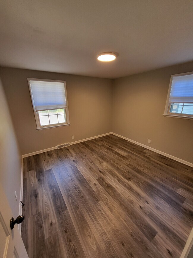 Building Photo - 4028 Plantation Dr