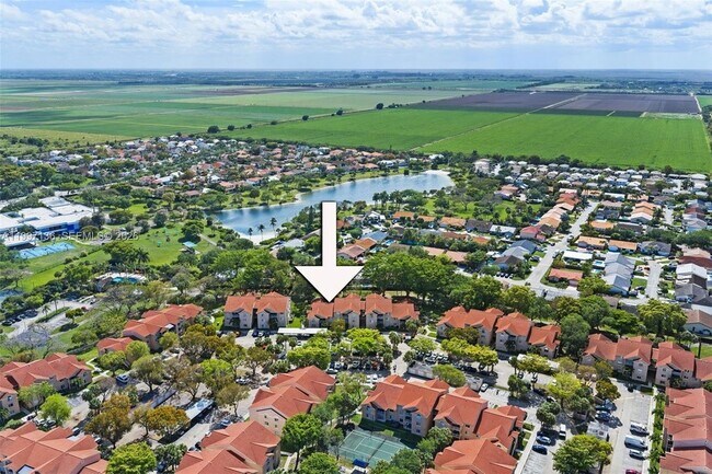 Building Photo - 10610 SW 158th Ct