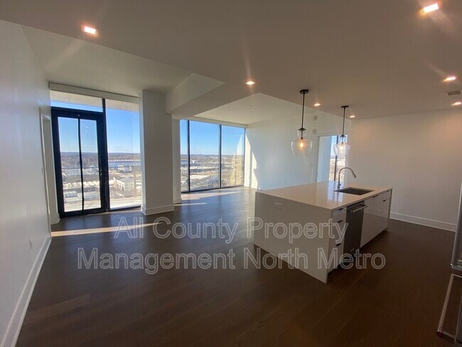 Building Photo - 788 West Marietta St NW