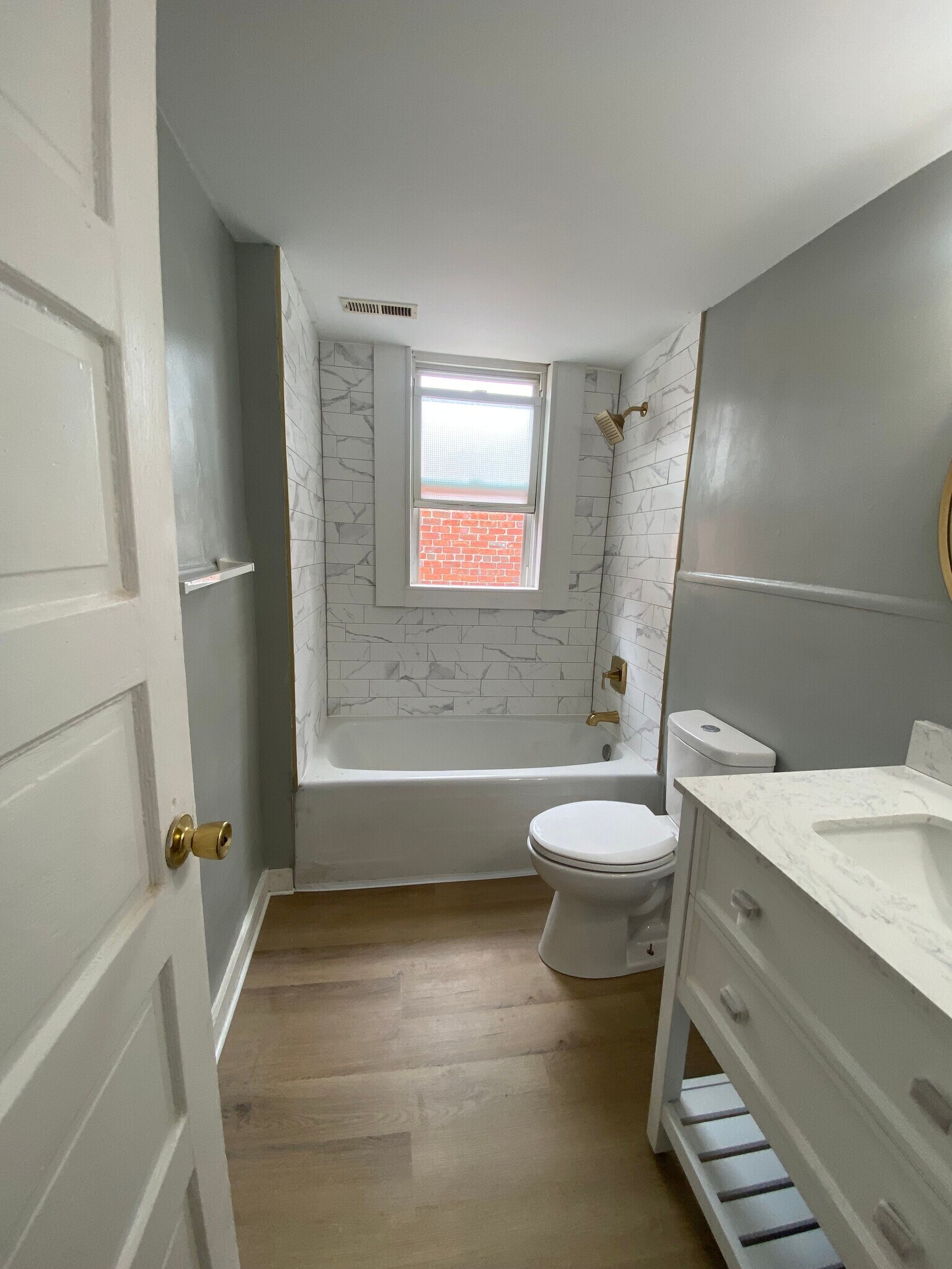 Building Photo - 619 N 32nd St