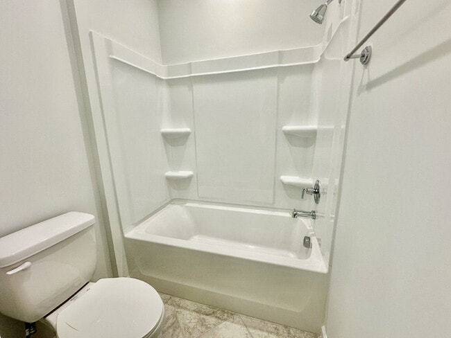 Building Photo - Margaritaville Two Bedroom Fully Furnished Home!