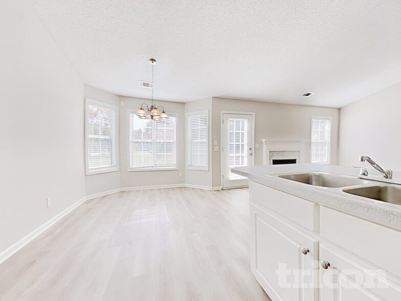 Building Photo - 517 Shenandoah Ln