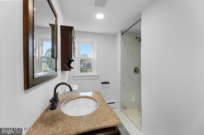 Building Photo - 245 Paxson Ave