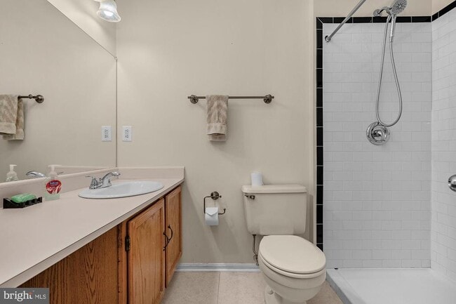 Building Photo - 3034 Pebble Beach Dr