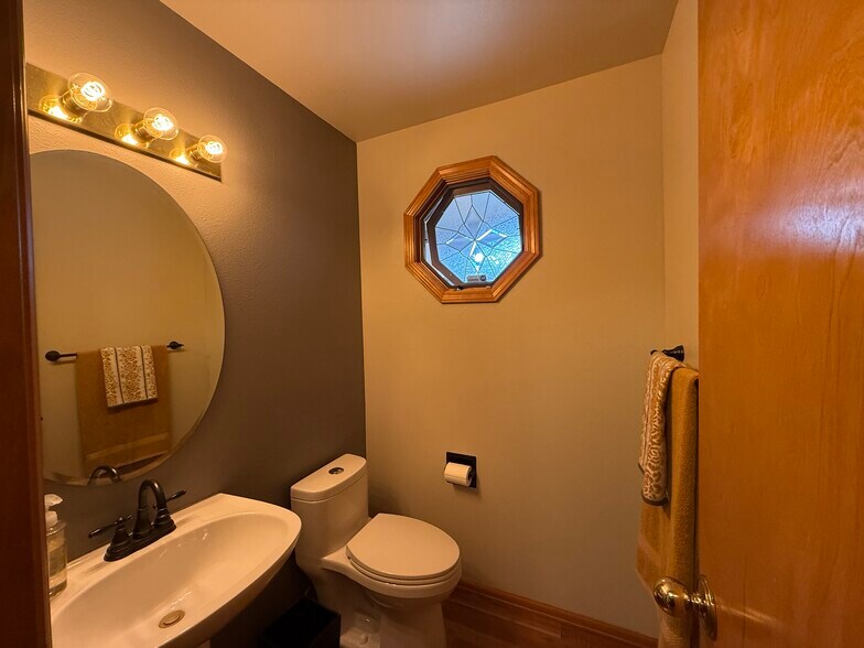 Building Photo - 15425 Holbein Dr