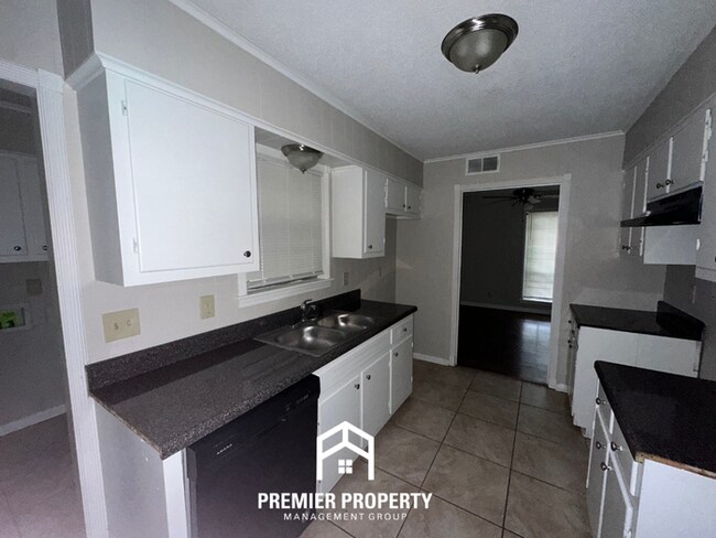 Building Photo - Spacious 3BR/2BA Bartlett Home | 1,770+ SQ FT, Tile Floors & Large Fenced Yard