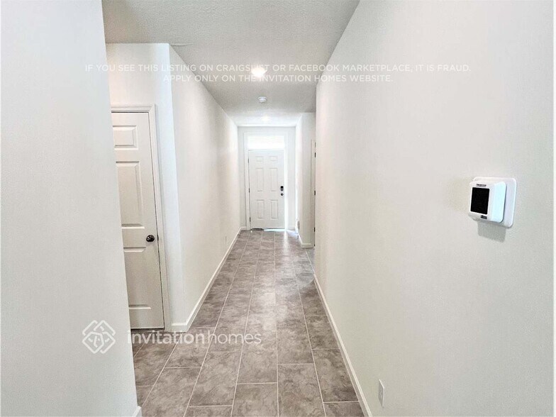 Building Photo - 533 Seaspray Dr