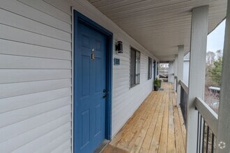 Building Photo - Great Location, Great Size, Great TC