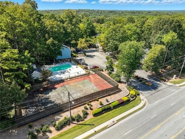 Building Photo - 6615 Sienna Ct