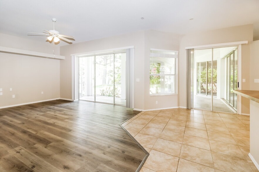 Building Photo - 1326 Kinsmere Dr