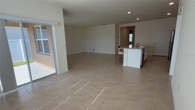 Building Photo - 504 Taylor Grvs St