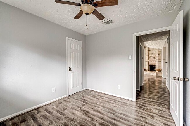 Building Photo - 14110 Taco Ct