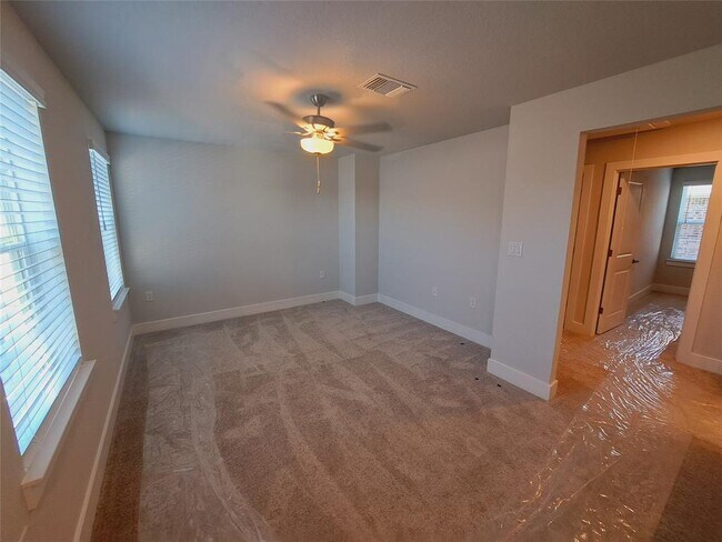 Building Photo - 1720 Purple Martin Dr