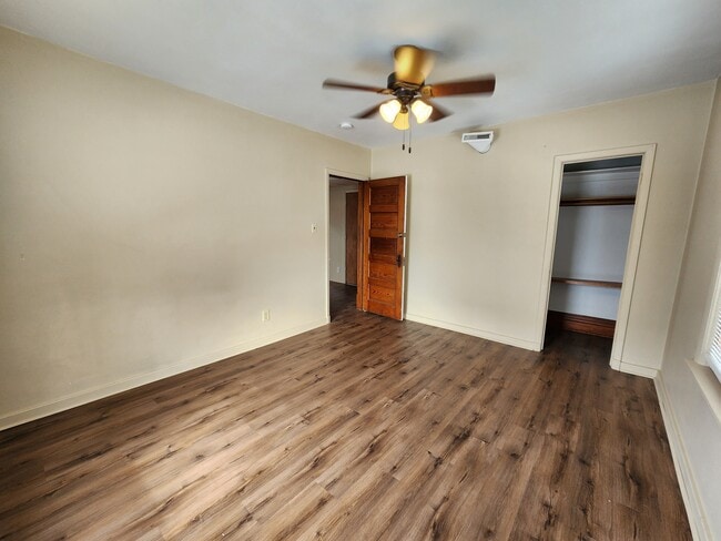 Building Photo - 604 W Seerley Blvd