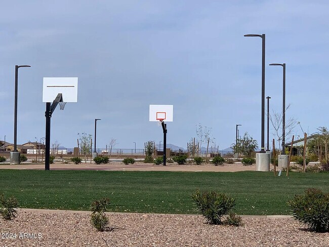 Building Photo - 2874 E Magdalena Dr