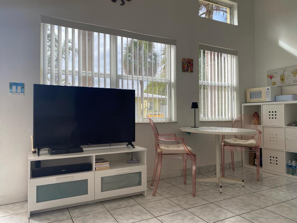 Building Photo - 4532 Bougainvilla Dr