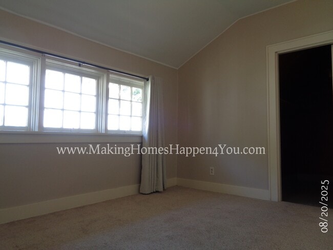 Building Photo - 2160 Trade St SE