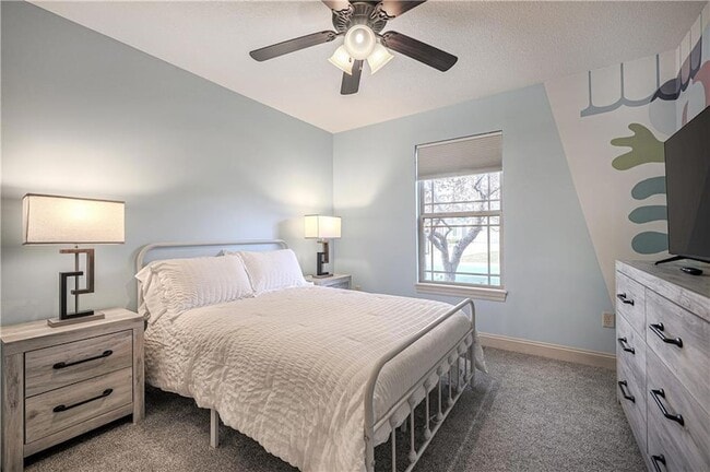 Building Photo - 5029 Woodstock Ct