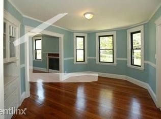 Building Photo - 508 Heath St