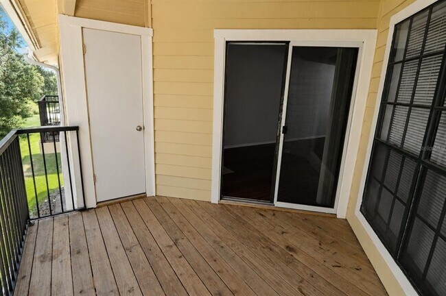 Building Photo - 8630 Mallard Reserve Dr