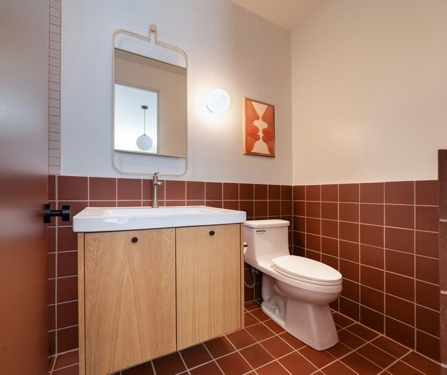 Building Photo - 3674 Godsall Ln