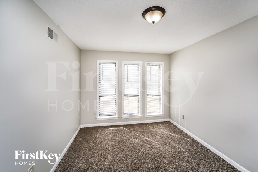 Building Photo - 6934 Glenwick Dr