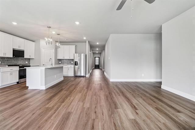 Building Photo - 407 Stagg St