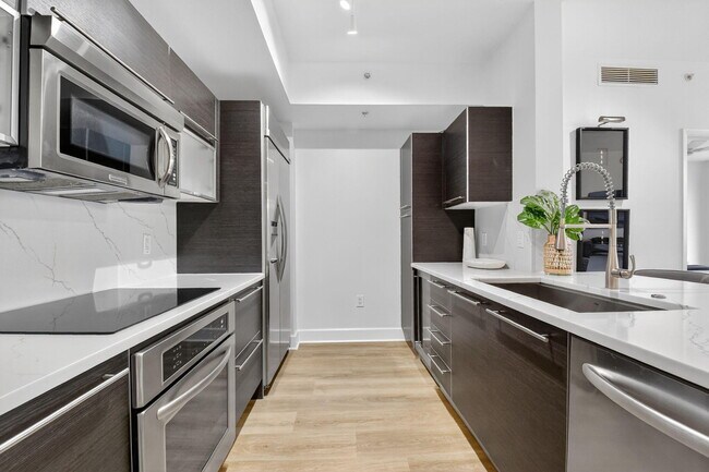 Building Photo - 550 Okeechobee Blvd